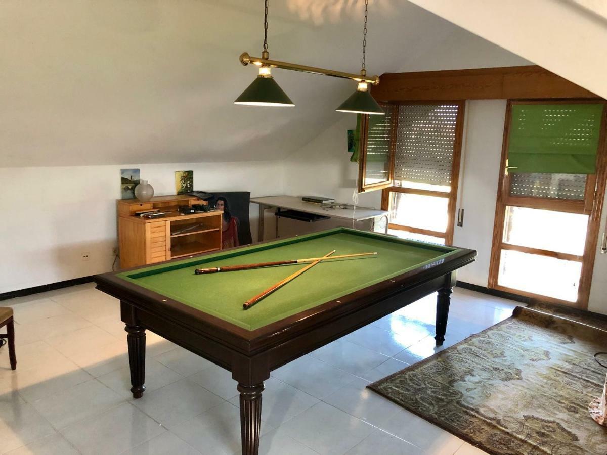 Preciosa Casa Independiente Con Piscina Cubierta Y Gran Jardin Privados อาโร ภายนอก รูปภาพ